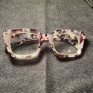 Source Unknown Tortoiseshell Patterned Glasses